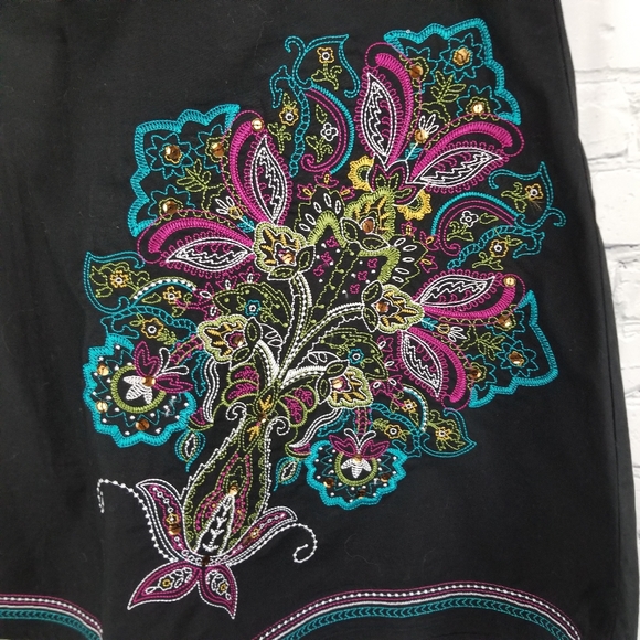 HEARTSOUL | embroidered sequin floral skirt - Picture 3 of 9